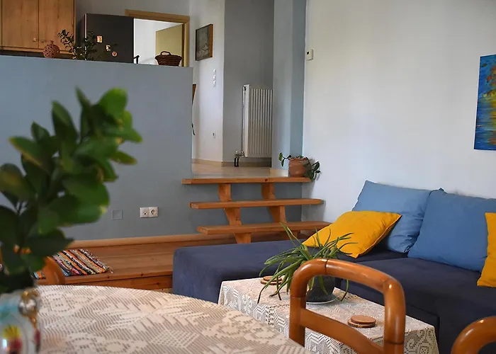 Νιrαsτεrο - The House In The Trees